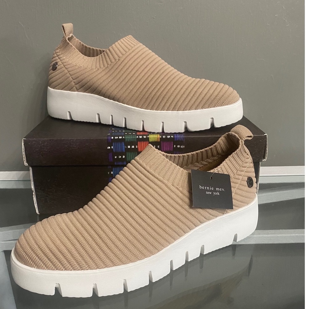 Bernie Mev Sparky Blush Knit Memory Foam Slip On Platform Sneakers Size 41 NEW